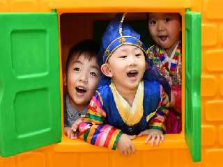 Children in Ryomyong Nursery