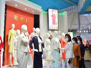 Spring Women’s Clothes Exhibition